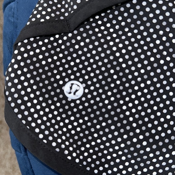 RARE Lululemon reflective special edition speed shorts 6 - Picture 5 of 12